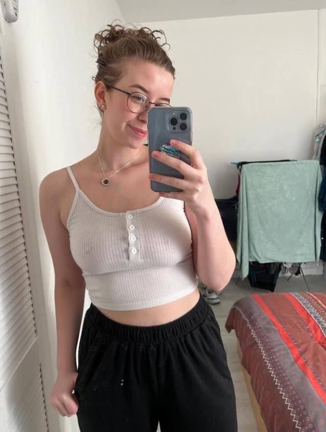 No advance payment available for incall or outcall - Image 2